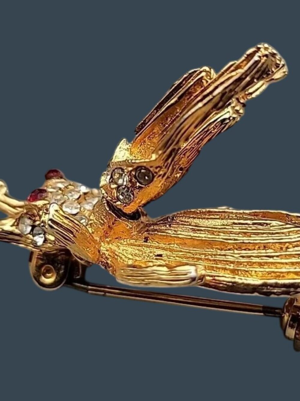 Vintage Insect Trembler Brooch 1950s Red Rhinestone Eye Gold Tone Moving Wings - Picture 3 of 6
